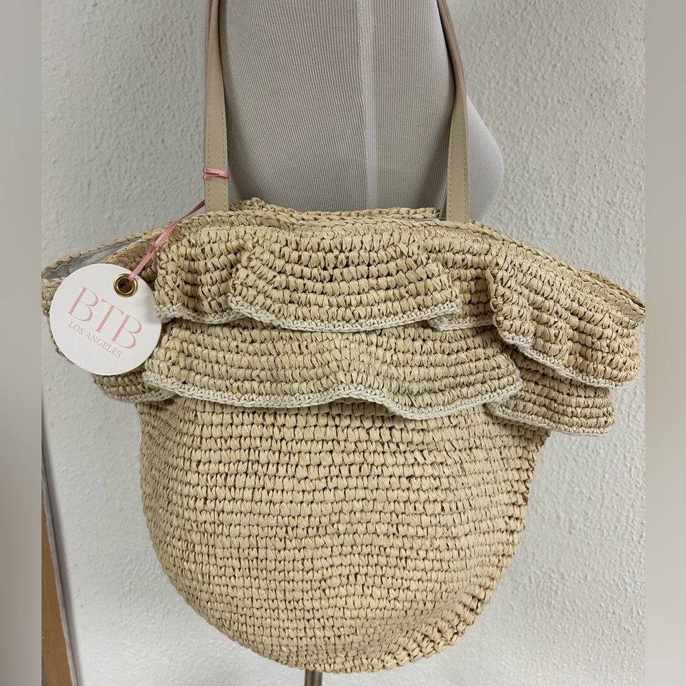 BTB LOS ANGELES Large JOEY Straw Tote Bag Natural NWT - Picture 2 of 10